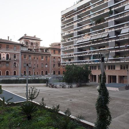 Penthouse 41 In Trastevere With Big Terrace Apartment Rome Exterior photo